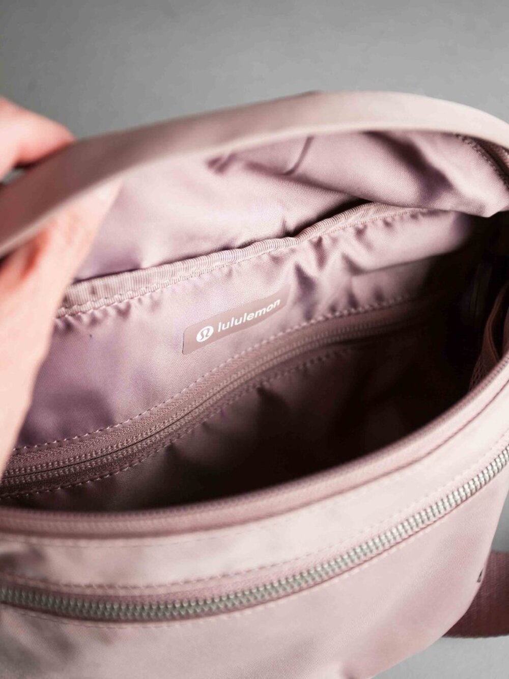 Lululemon City Adventurer Belt Bag 2.5L in Twilight Rose - Picture 6 of 6